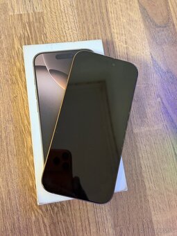 Predám iPhone 16pro gold 128gb - 3