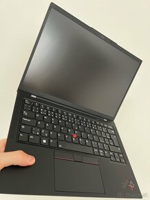 Lenovo ThinkPad X1 Carbon Gen10 - 3