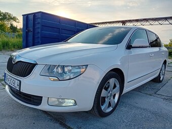 Škoda Superb 2010 2.0tdi DSG Elegance - 3