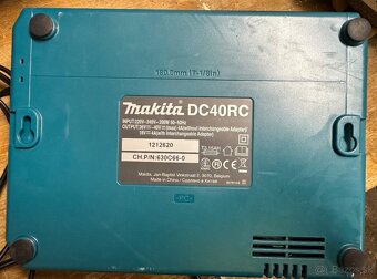 Predám nové vŕtacie kladivo Makita HR007G - 3