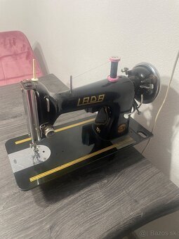 Šijací stroj - 3