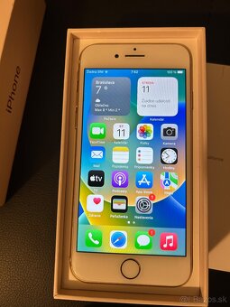 Iphone 8 gold - 3