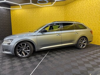 Superb Combi 2.0 TDI 4x4 Sportline - 3