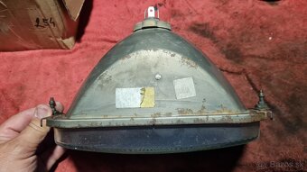Predne svetla na s 105 - 3
