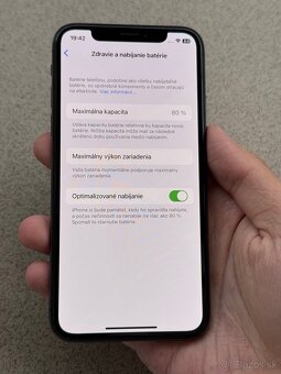 Predam iPhone X 64GB cierny - 3