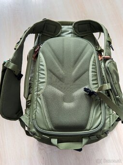 Predám batoh Shimoda Explore V2 25 Starter Kit zelený - 3