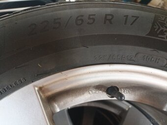 225/65 r17 - 3