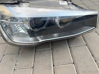Svetlo BMW x3 f25 - 3