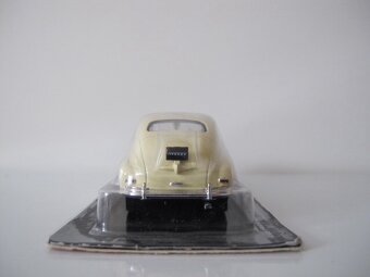 Gaz - M20B Pobieda 1:43 - 3