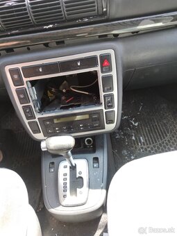 Rozpredám Ford Galaxy 1.9tdi 85kw automat - 3