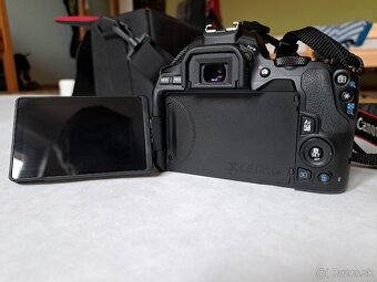 Canon 250d + 18-55mm f/3.5-5.6 IS STM - 3