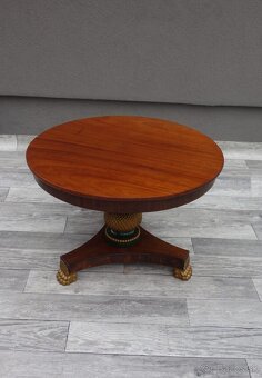 Stolík konferenčný okrúhly – neoklasický . - 3