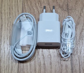 Predam mobil HUAWEI P30 lite - 3