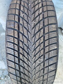 Predám zimnú sadu pneumatík r17 - 3