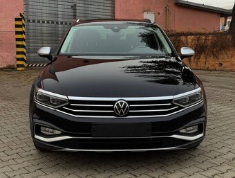 Volkswagen Passat Alltrack 2.0 TDI 4Motion - 3