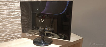 23" Fujitsu SL23T-1 - 3