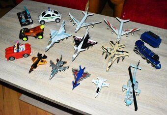 Angličáky lietadlá, autá - 3