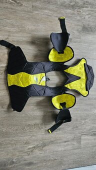 Predám detskú hokejovú vestu - 3