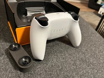 Sony DualSense (PS5) - 3