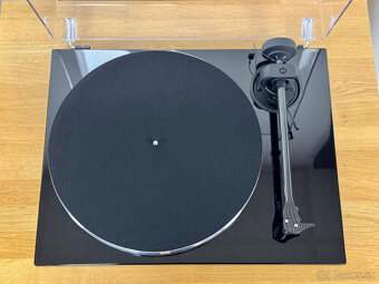 Pro-ject 1-xpression Carbon Classic DC + 2M Silver - 3