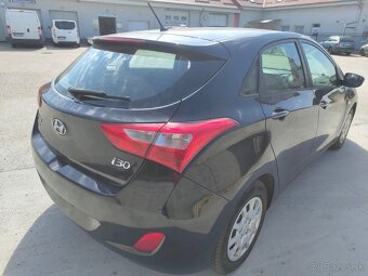 Hyundai I30, 1,4 benzin - 3