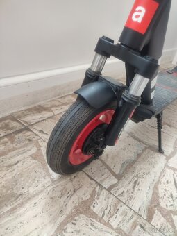 Aprilia eSR2 - 3
