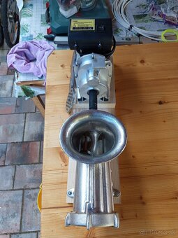 Elektrický mlynec 32 - 3