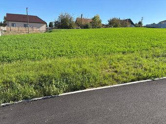 Exkluzívne predaj pekný 776 m2 st.pozemok Alekšince pri NR - 3