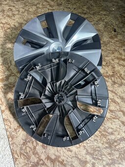 Kryty kolies TESLA R19 - 3