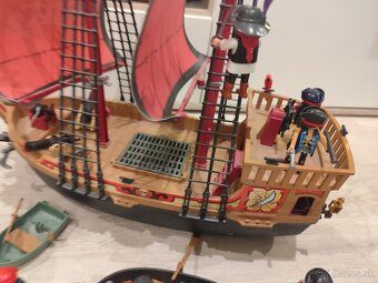 Obrovská Pirátska loď a ďalšie časti PLAYMOBIL - 3