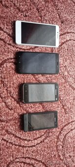 Predám tlačidlové dotykové mobily telefóny - 3