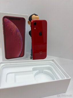 iPhone XR Red - 64 GB - 3