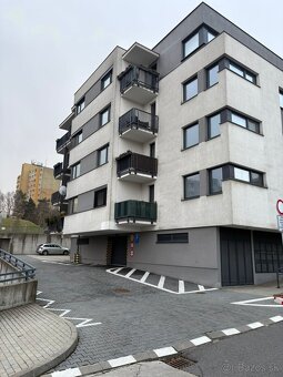 PRENÁJOM - PARKOVACIE STÁTIE - 3