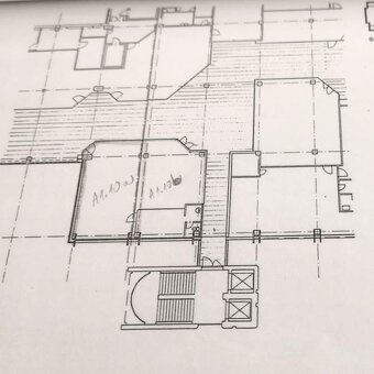 Prenájom-Obchodné priestory 18m2,36m2,70m2,90m2-BA V - 3