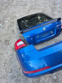 Predám náhradné diely na Škoda Octavia II 2 sedan - 3