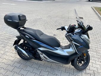 Honda Forza 300 - 3