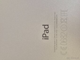 Apple iPad Air 2 model A1567 - 3