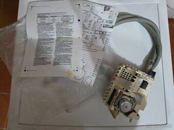 Predám práčku Whirlpool AWO 9161 + náhradný programátor - 3