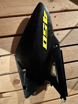 Bočné plasty na Suzuki RMZ450 - 3