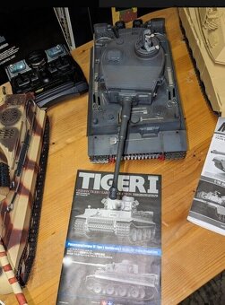 modelárstvo 3 tanky Tamiya + nakladač Amewi, použité - 3