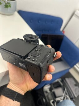 Sony Alpha A7 IV vo výbornom stave - 3