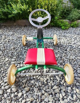 Retro šľapacie autíčko TDV - 3