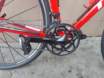 Predam cestny bicykel Trek - 3