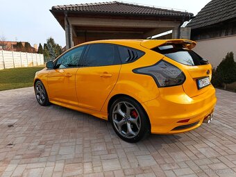 Ford Focus ST 2.0 EcoBoost 250PS - 3