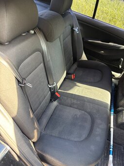 Sedadla Fabia - 3