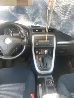 Predam Fiat croma 1,9 jtd - 3