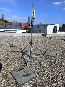 Držiak na antenu/satelit na rovnú strechu - 3