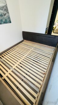 Posteľ 180x200 s matracom - 3