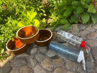 Keramické misky, napájačky, senník - 3