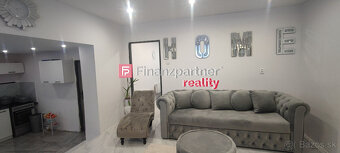 Exkluzívne na predaj rodinný dom s veľkou záhradou v obci Iň - 3